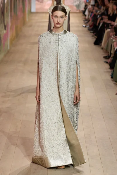 Look 57
